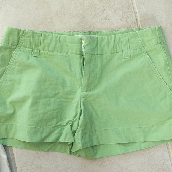 Gap size 8 khaki capris and lime green shorts - Picture 2 of 8